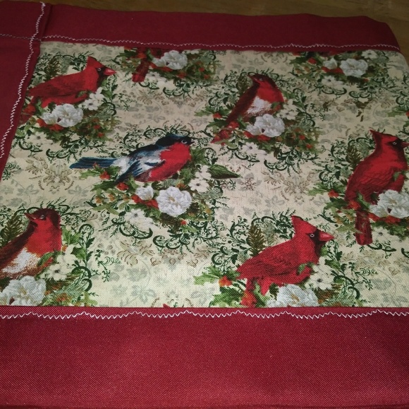 Cardinals table RUNNER - Picture 3 of 4